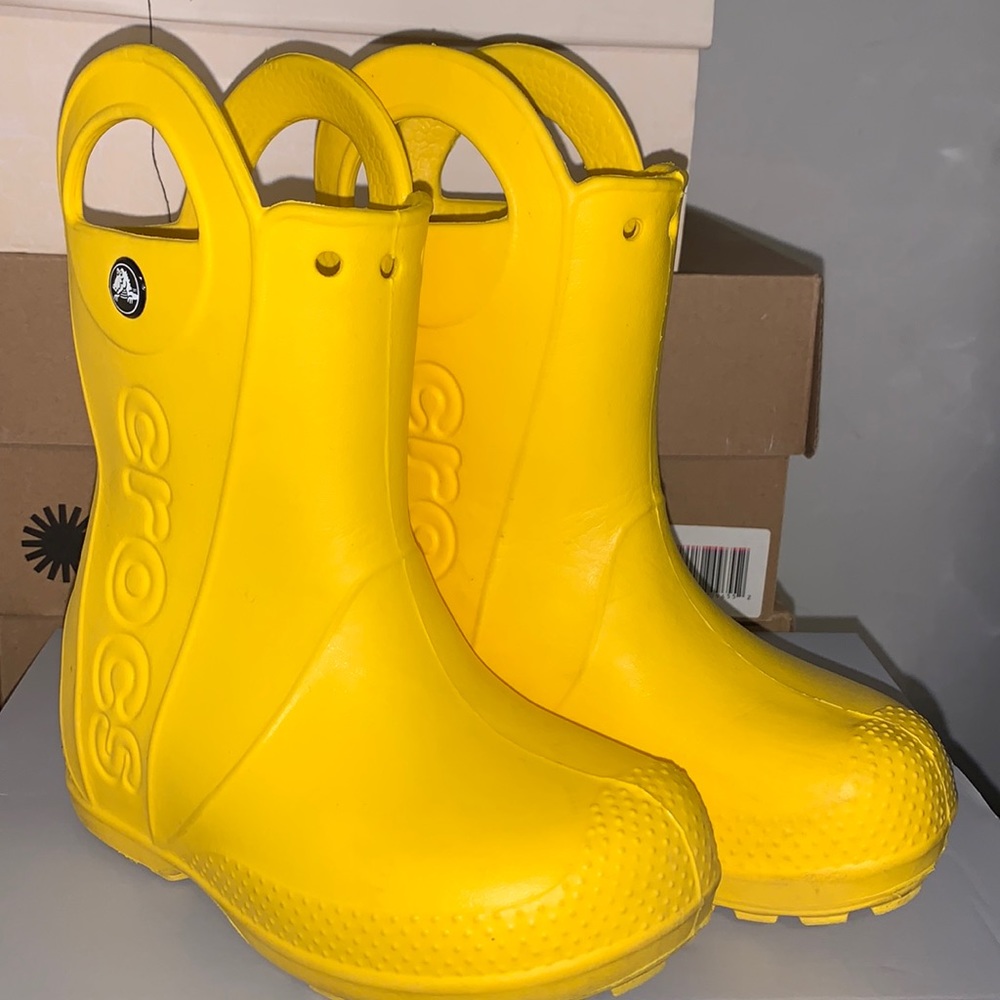 CROCS yellow rain boots